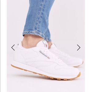 Reebok Classic leather sneakers in white